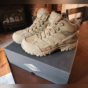 Merrell MOAB Mid Tactical Coyote Boot (New, no tags, original box)